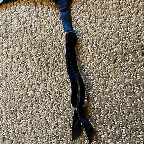 Black with Floral Embroidery Garter Belt - Picture 8 of 11